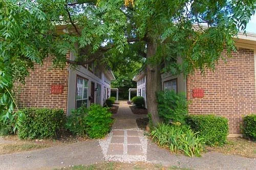 2710 McCart Ave #2710