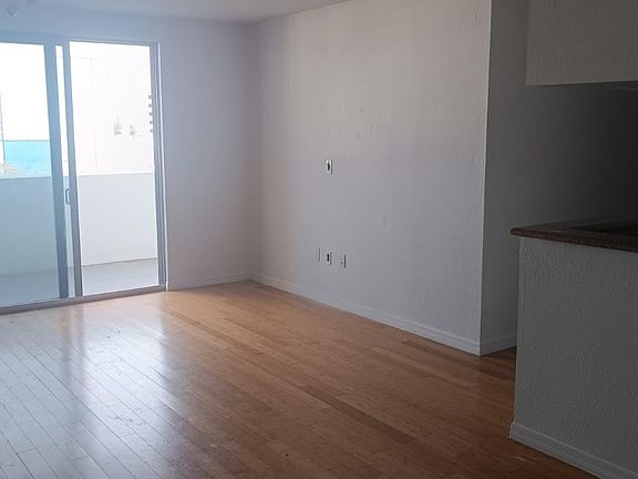 5th image of 36 NW 6th Ave APT 504