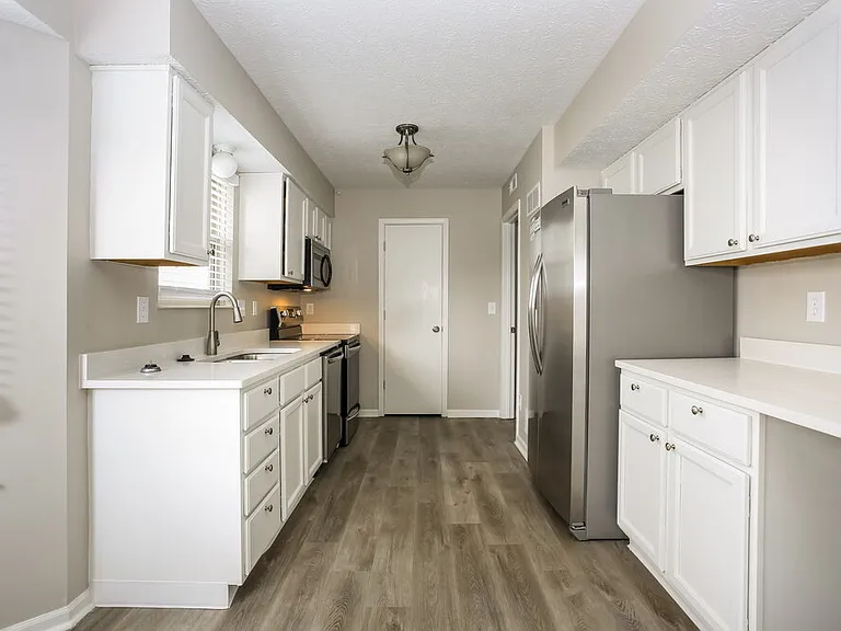5774 Oyster Bay Way — Photo 9