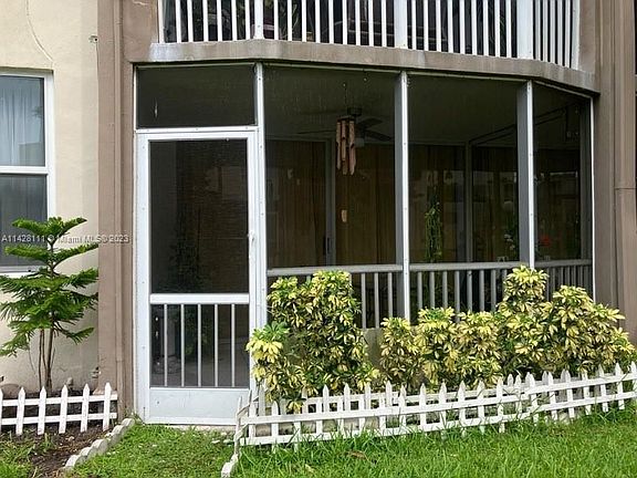 4th image of 1690 NE 191st St #1031