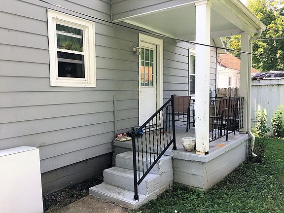 2nd image of 125 Boys Ave