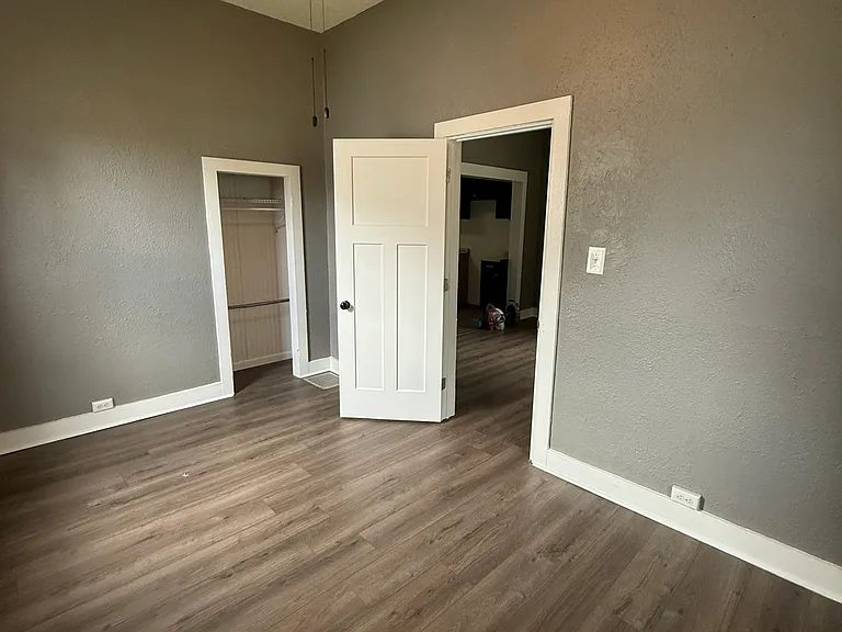 208 Sherman St — Photo 7