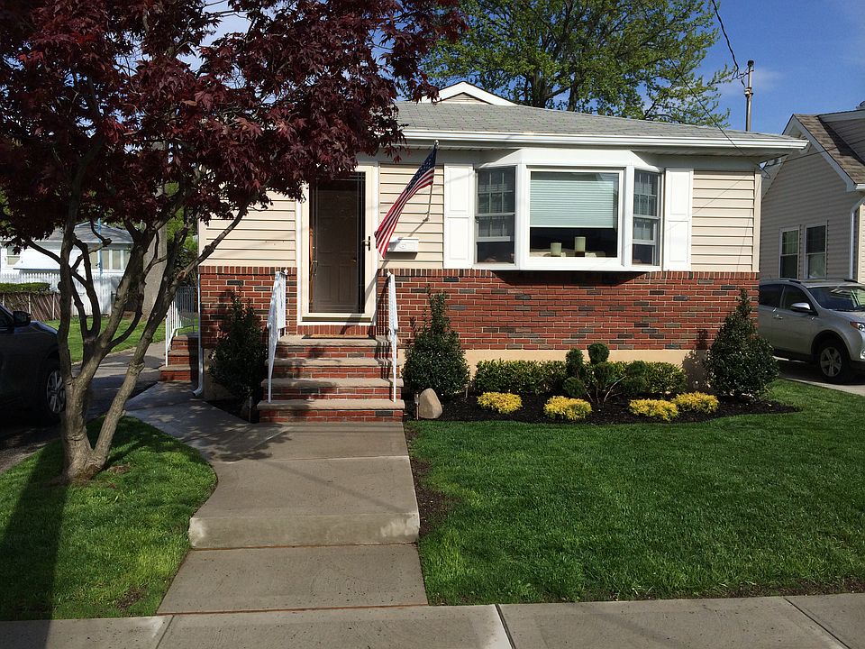 1st image of 27 Bidwell Ave
