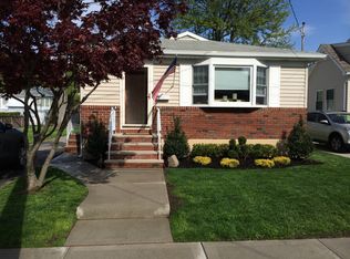 27 Bidwell Ave, Staten Island, NY 10314