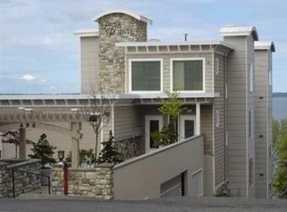 494 S State St APT 401, Bellingham, WA 98225