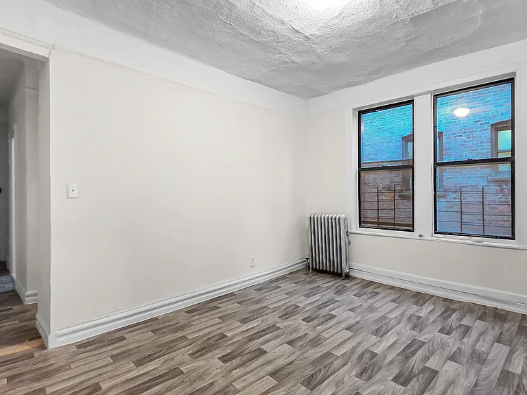 102 Nagle Ave #4 — Photo 6