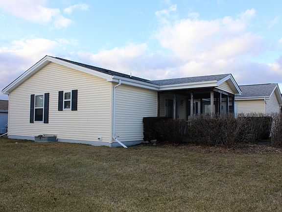 2nd image of 1217 Pinto Ln