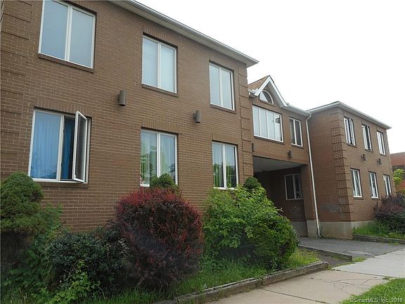 4th image of 563-569 Franklin Ave
