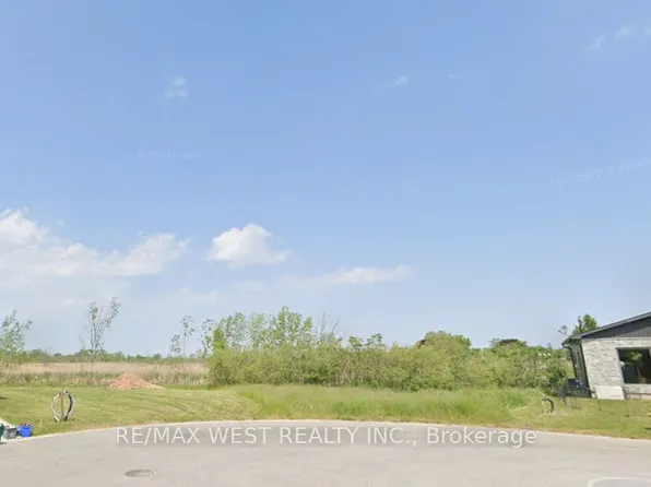 6 Heron Point, Pt Colborne, ON L3K 6A9