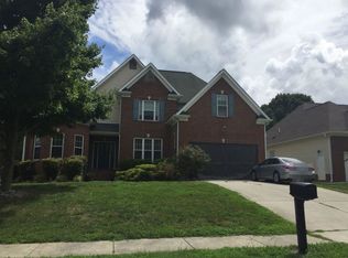 844 Crown Crossing Ln, Raleigh, NC 27610