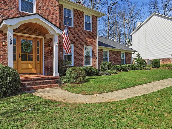 2nd image of 109 Creekside Rd