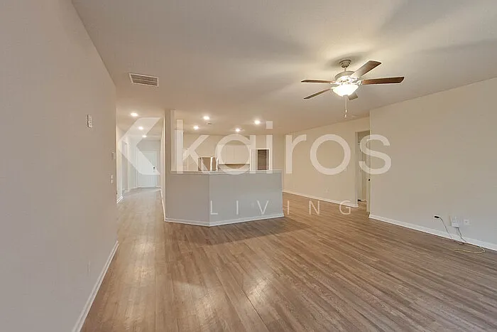 3494 Bridgewood Dr — Photo 5