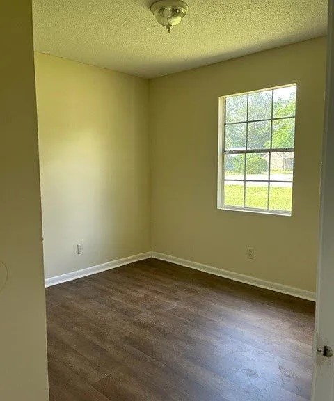 222 Pointe South Dr — Photo 11