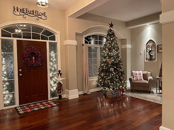 2nd image of 53636 Bridgewater Ct