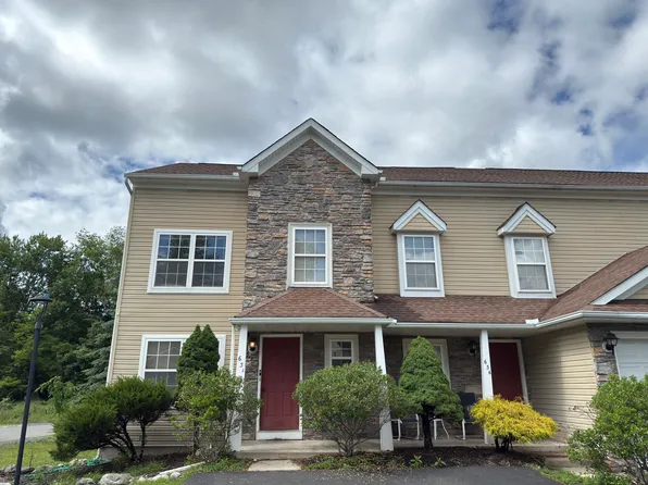 63 Ridge View Cir #A, East Stroudsburg, PA 18302