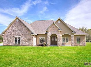 35406 Berthelot Rd, Walker, LA 70785
