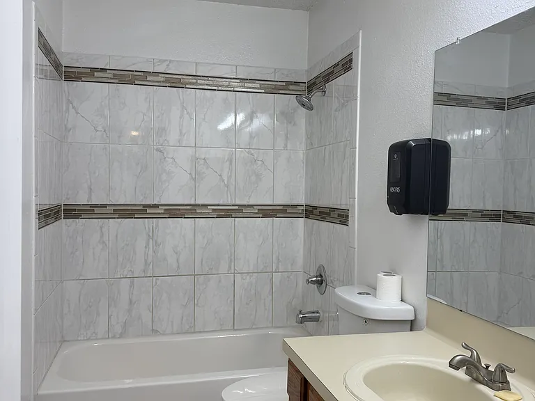 2536 Winter Oak St — Photo 5