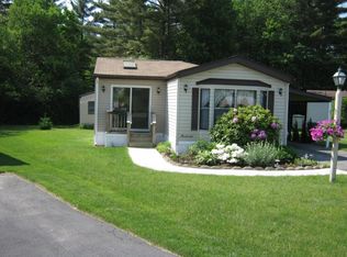 19 Greenwich St W, West Greenwich, RI 02817