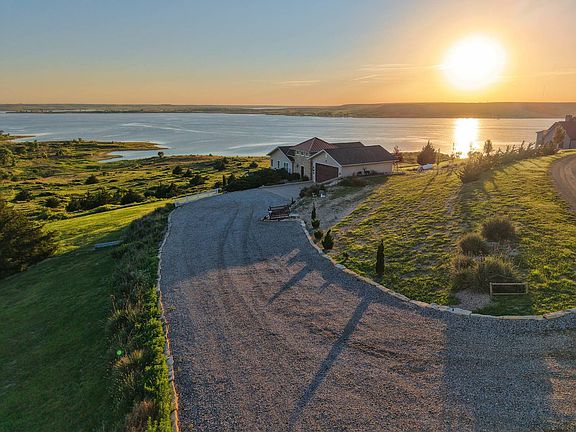 2nd image of 154 Volente Point Cir
