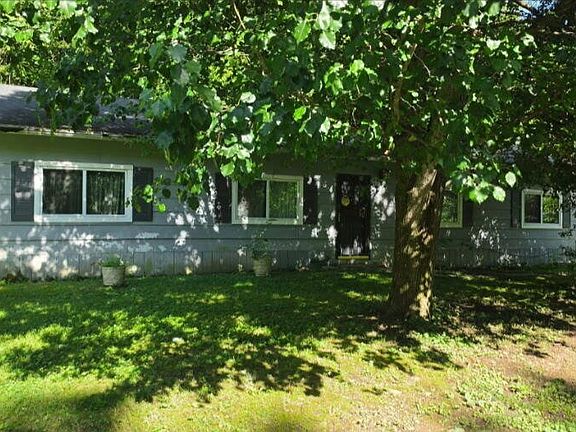 2nd image of 582 Clifton Rd