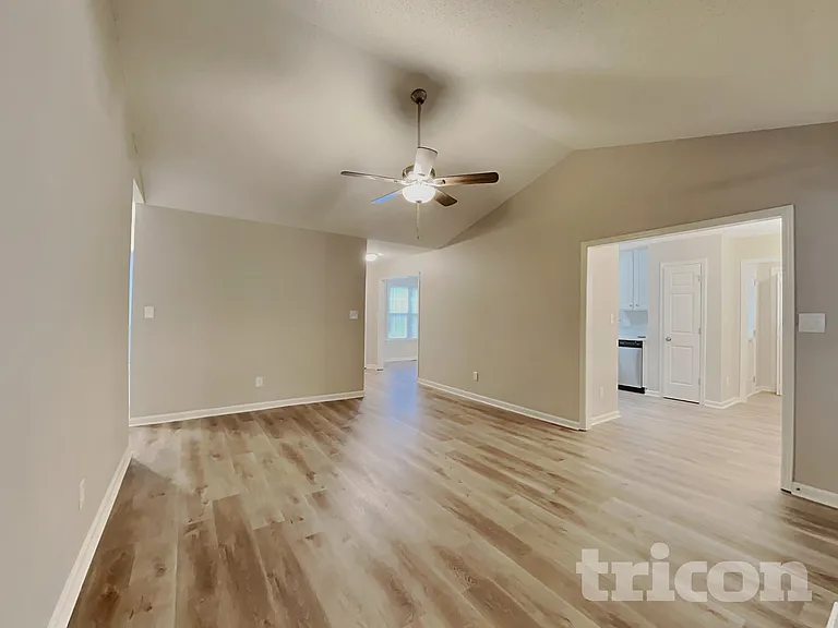 120 Villavista Trce — Photo 3
