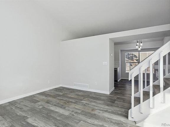 3rd image of 5508 E Courtney Ave