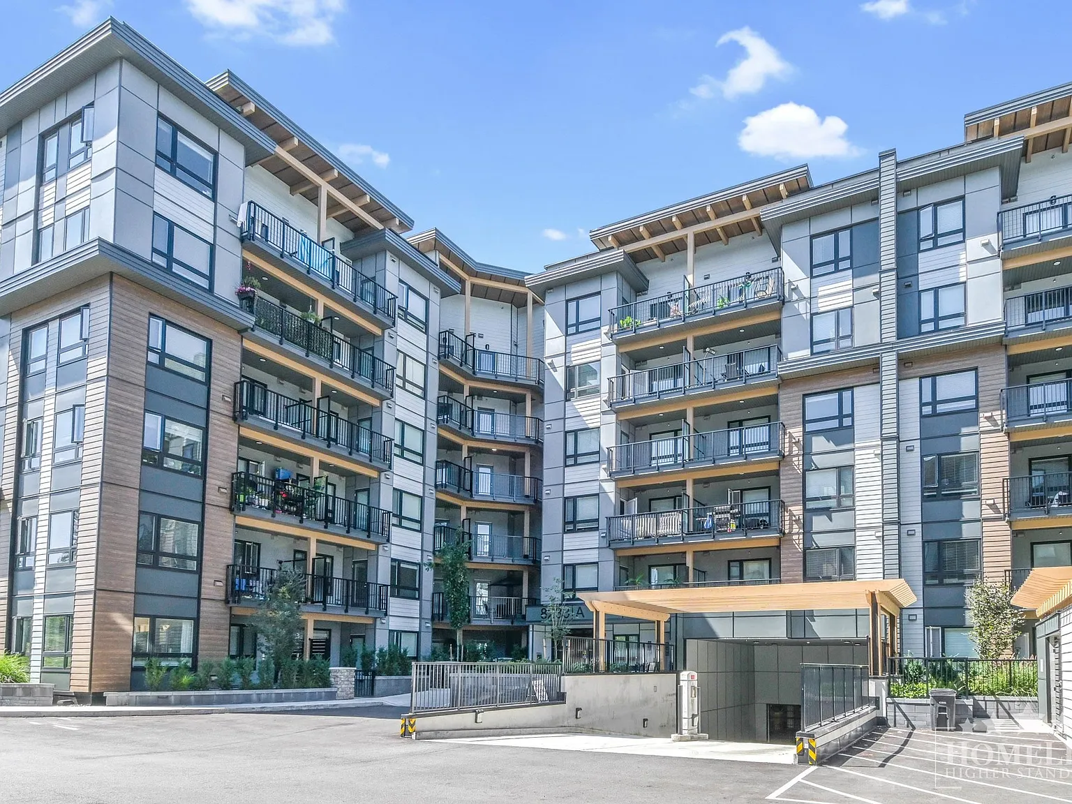 2 bed, 688 sqft, $2,300 — Photo 3