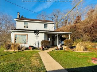 426 Buck Run Rd, Mineral Wells, WV 26150