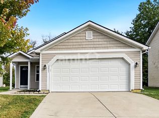 5869 High Grass Ln, Indianapolis, IN 46235