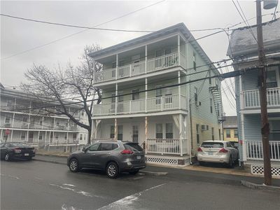 37 Central St, Lincoln, RI, 02838