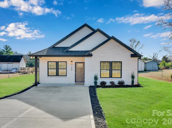 1709 College Plz, Rock Hill, SC 29730