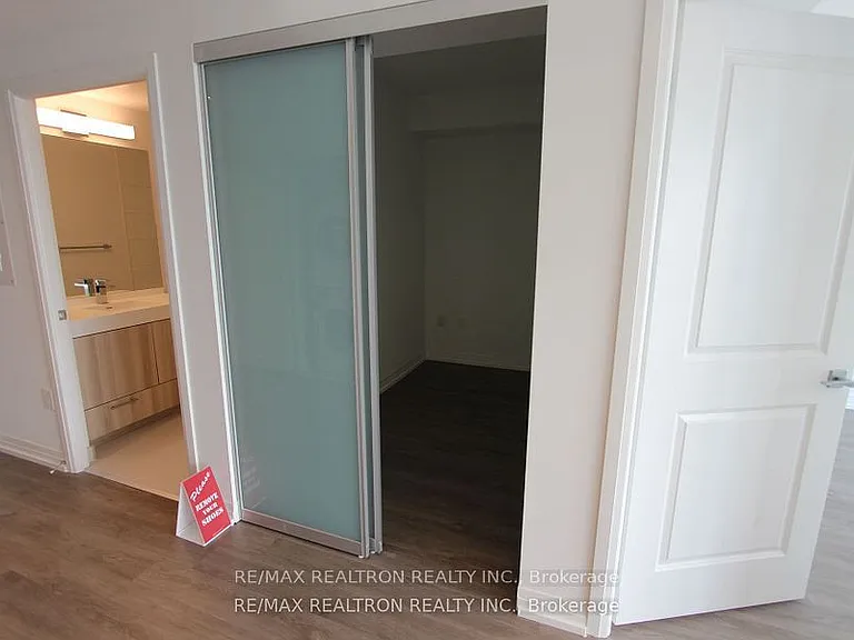 251 Jarvis St #4712 — Photo 5