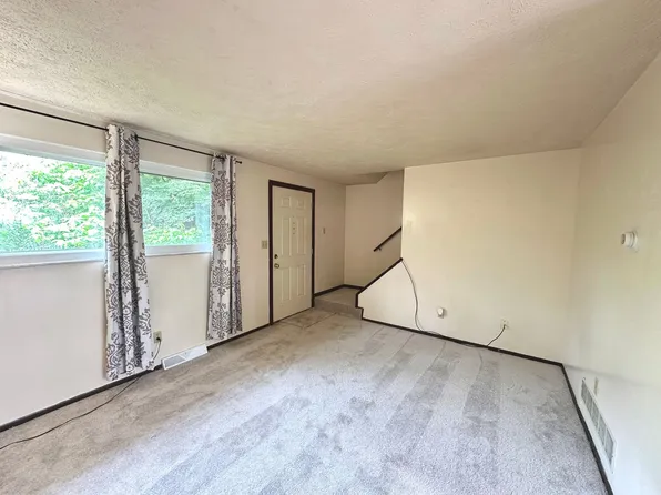 3830 Lebanon Church Rd, West Mifflin, PA 15122