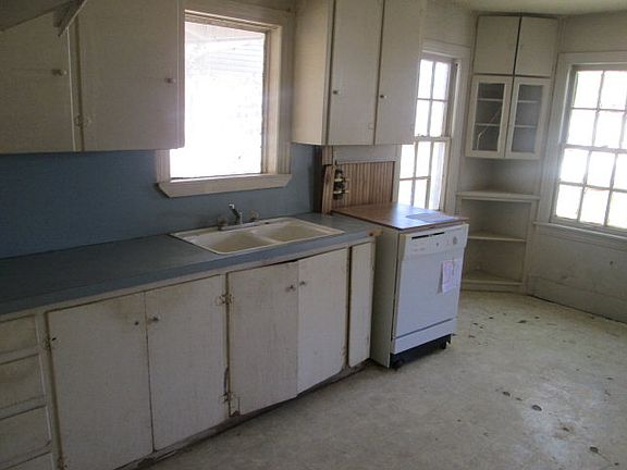 2nd image of 2007 Avenue K