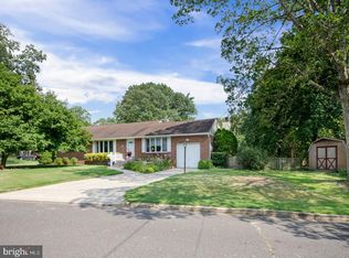 135 Cardinal Ln, Voorhees, NJ 08043