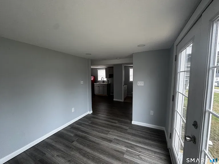 68 Black Point Rd — Photo 4