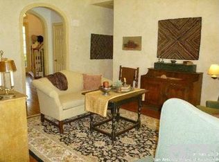 11203 Hunters Path, Helotes, TX 78023