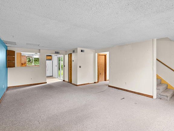 4th image of 21 Surrey Lane UNIT 21