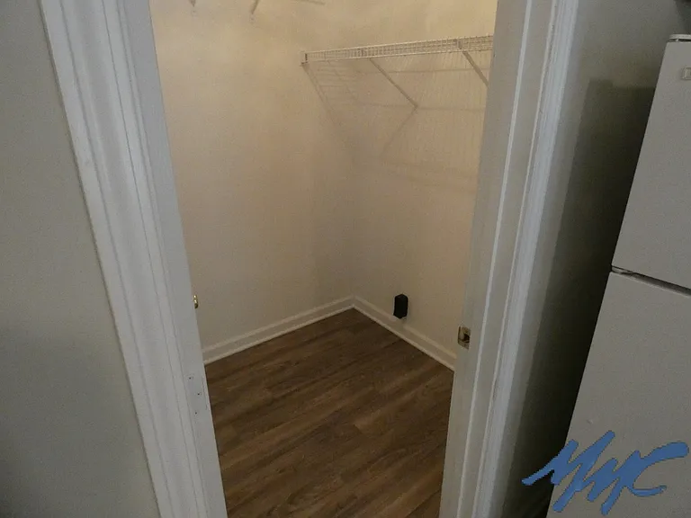 736 Greenland Dr — Photo 12