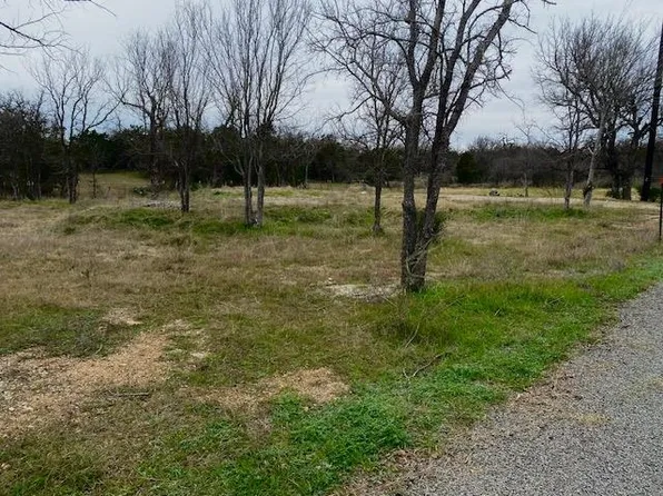 205 Comanche Drive, Burnet, TX 78611