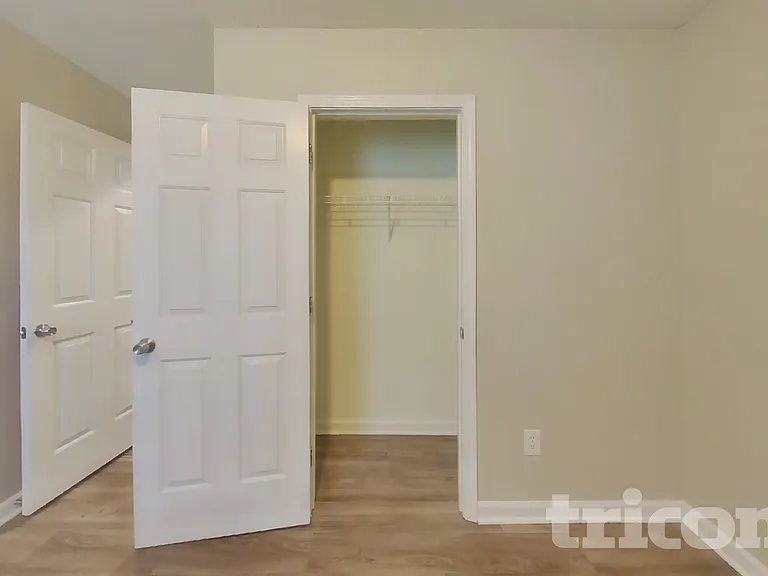 120 Huntwood Trl — Photo 10
