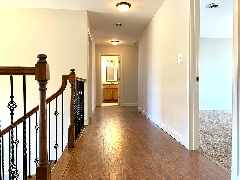 1533 Edgewater Ln — Photo 26