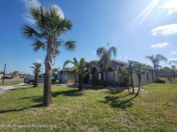 4th image of 4028 Breckland Ct