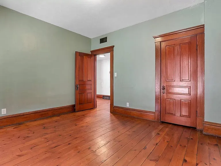 365 Hudson Ave #1 — Photo 16
