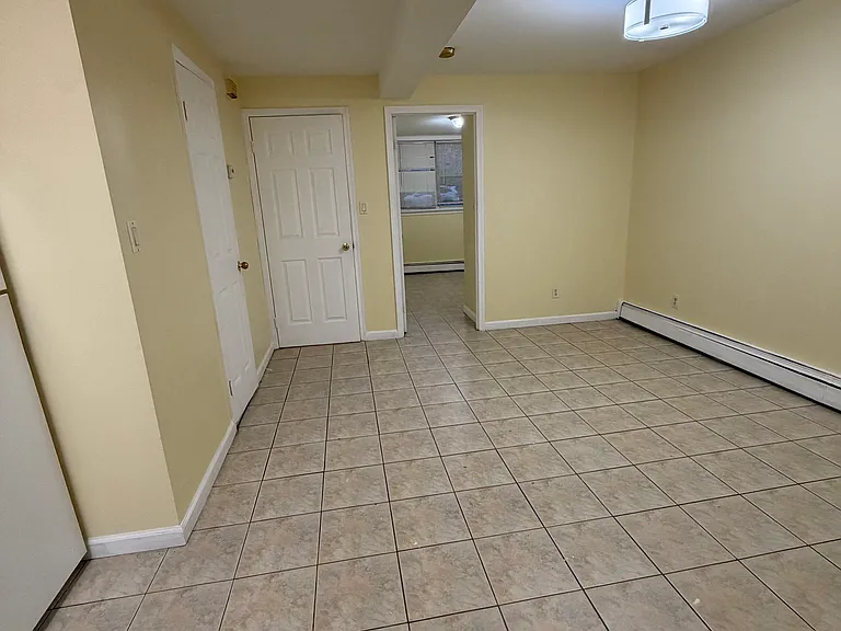 4234 Bedford Ave — Photo 5