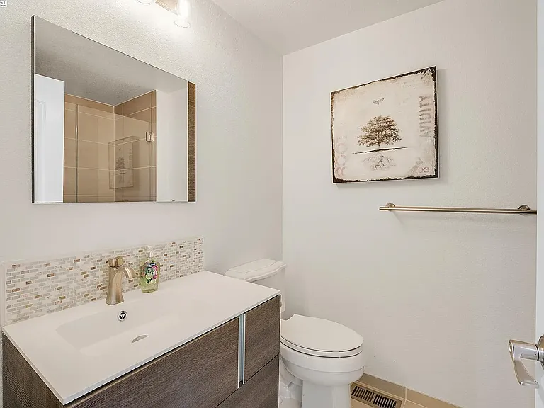 2571 Cherry Hills Dr — Photo 14