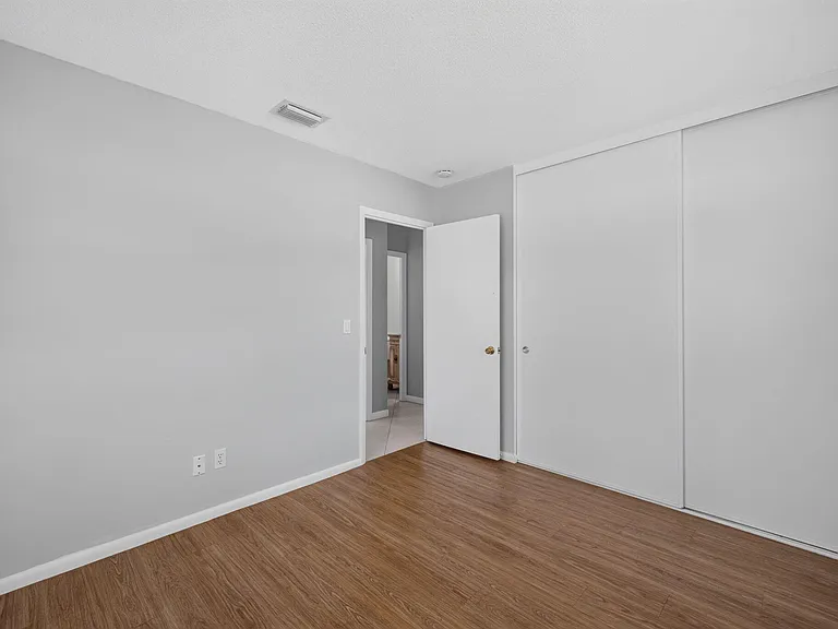 416 SE Naranja Ave — Photo 26