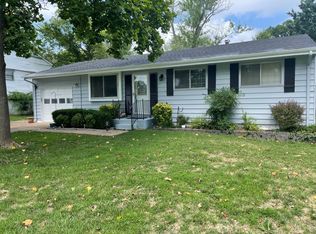 223 Peffer Ln, Fenton, MO 63026