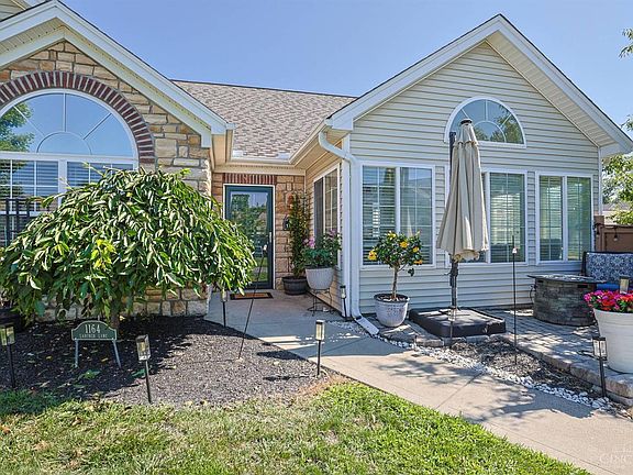 3rd image of 1164 Lahinch Ln