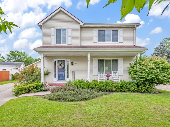 1020 Meadowlark Ln, Howell, MI 48843